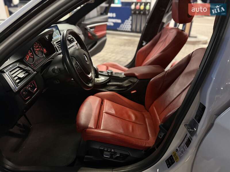 Седан BMW 3 Series 2018 в Дніпрі