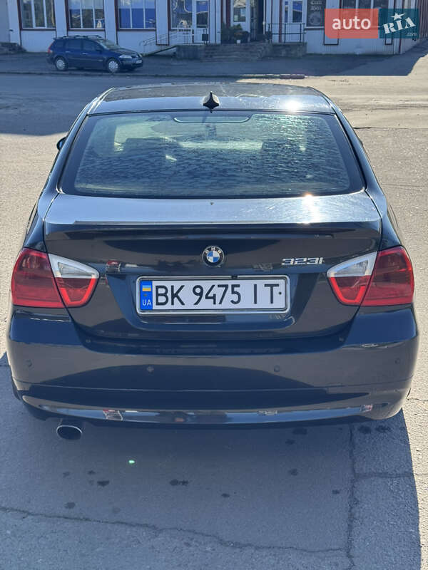 Седан BMW 3 Series 2005 в Дубно фото 8 Седан BMW 3 Series 2005 в Дубно