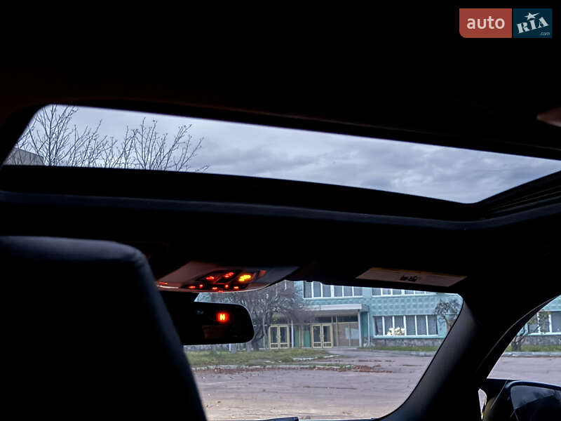 Седан BMW 3 Series 2017 в Житомире