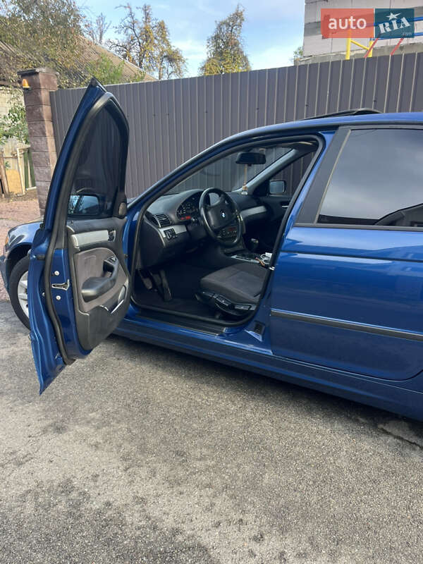 Седан BMW 3 Series 2002 в Києві