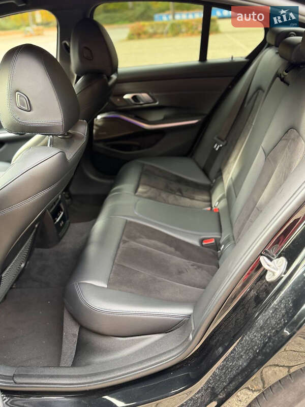 Седан BMW 3 Series 2021 в Черкассах