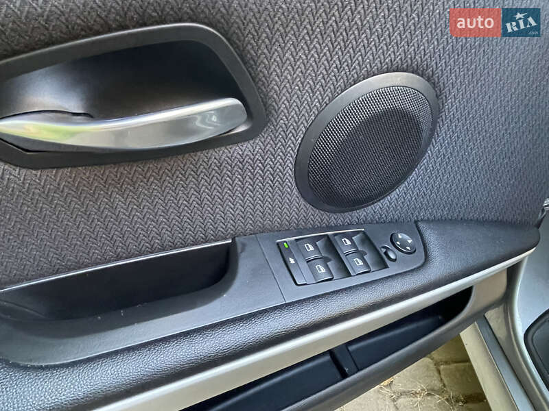 Универсал BMW 3 Series 2010 в Львове