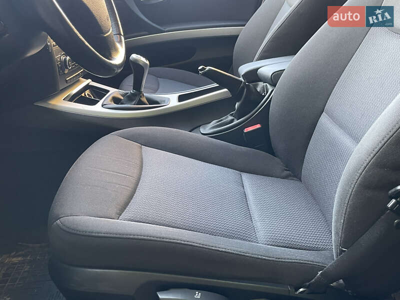 Универсал BMW 3 Series 2010 в Львове