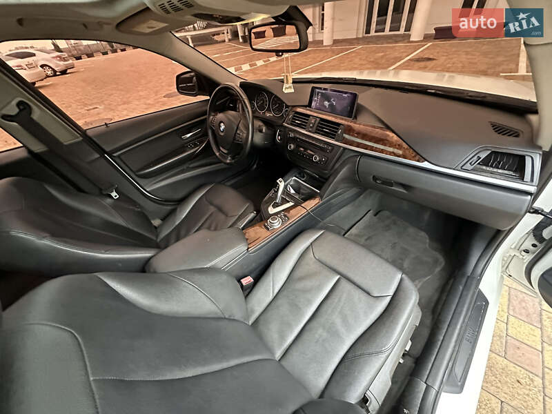 Седан BMW 3 Series 2012 в Киеве