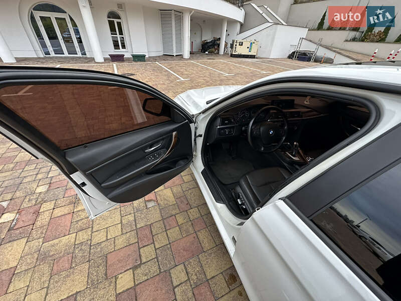 Седан BMW 3 Series 2012 в Киеве