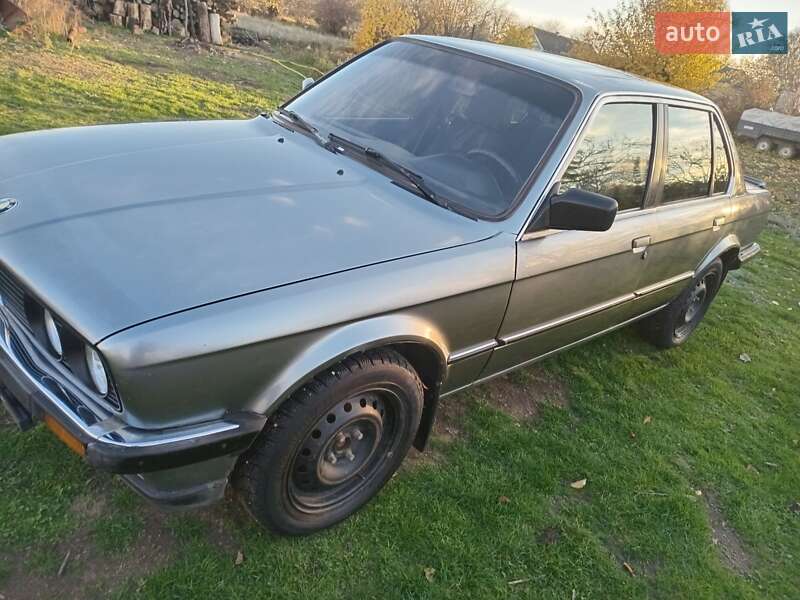 Седан BMW 3 Series 1985 в Снигиревке