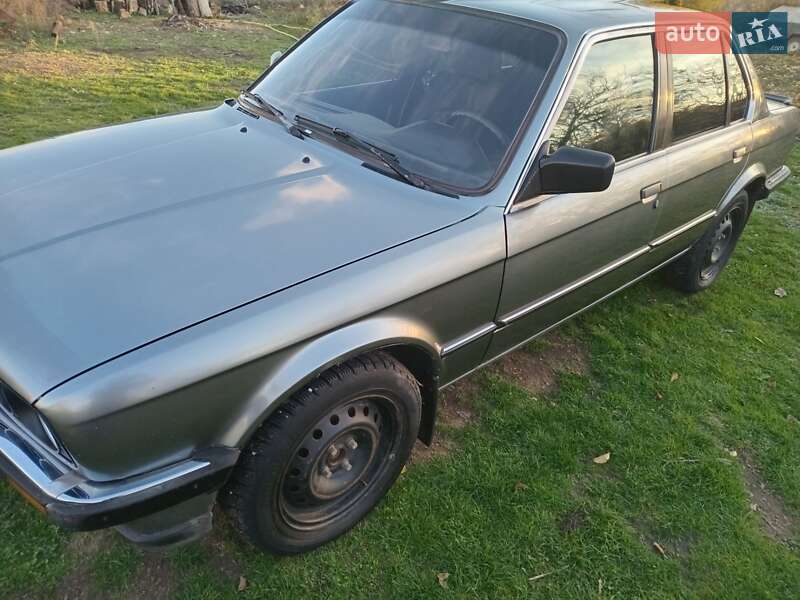 Седан BMW 3 Series 1985 в Снигиревке