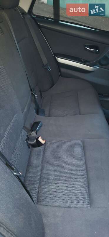 Универсал BMW 3 Series 2009 в Мукачево