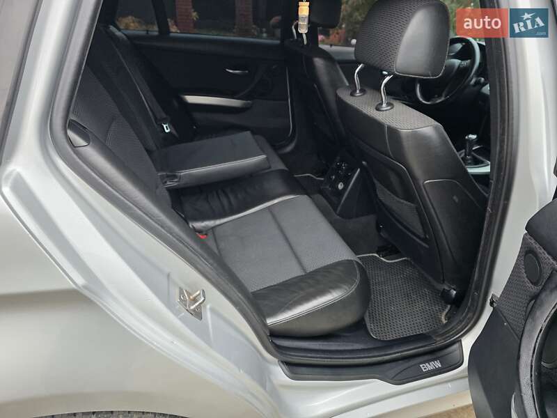 Универсал BMW 3 Series 2009 в Бердичеве фото 39 Универсал BMW 3 Series 2009 в Бердичеве