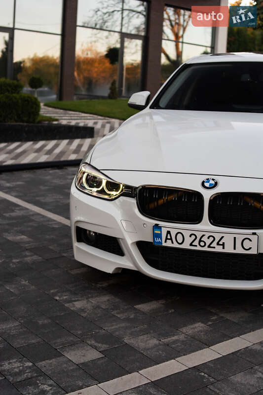 Седан BMW 3 Series 2013 в Ужгороде