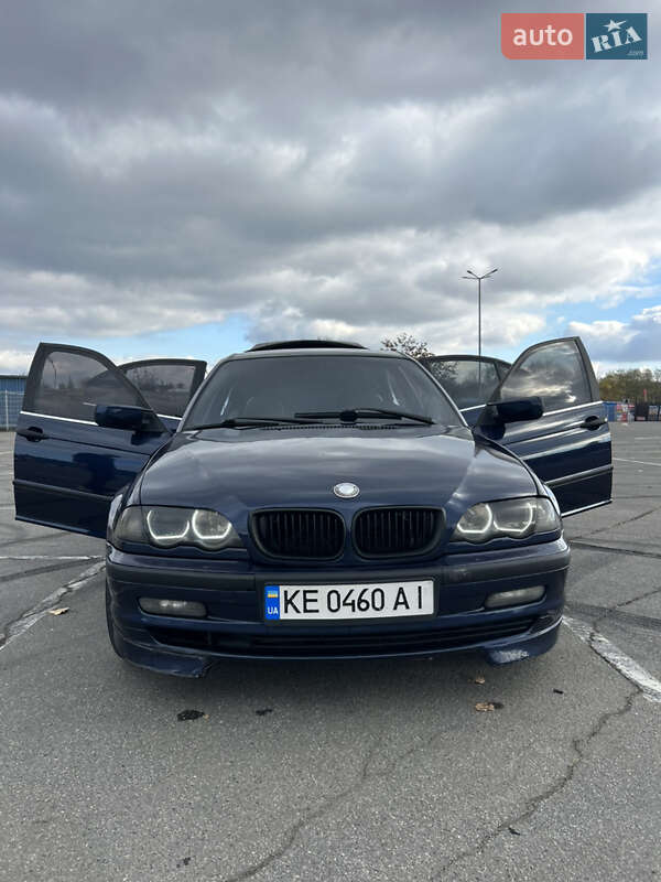 Седан BMW 3 Series 2001 в Днепре