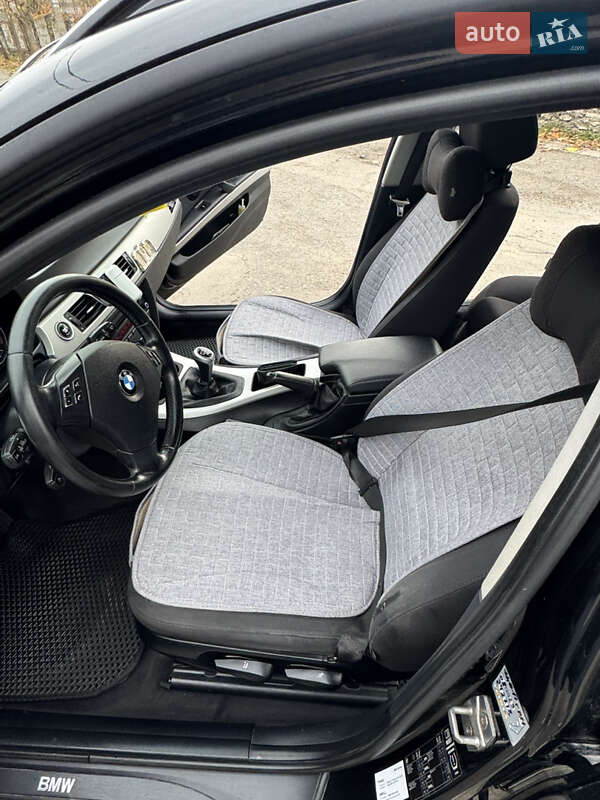 Универсал BMW 3 Series 2011 в Кременце фото 29 Универсал BMW 3 Series 2011 в Кременце