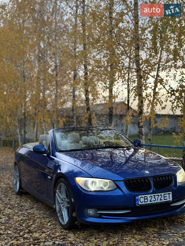 Кабриолет BMW 3 Series 2013 в Киеве