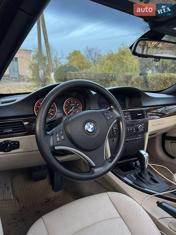 Кабриолет BMW 3 Series 2013 в Киеве