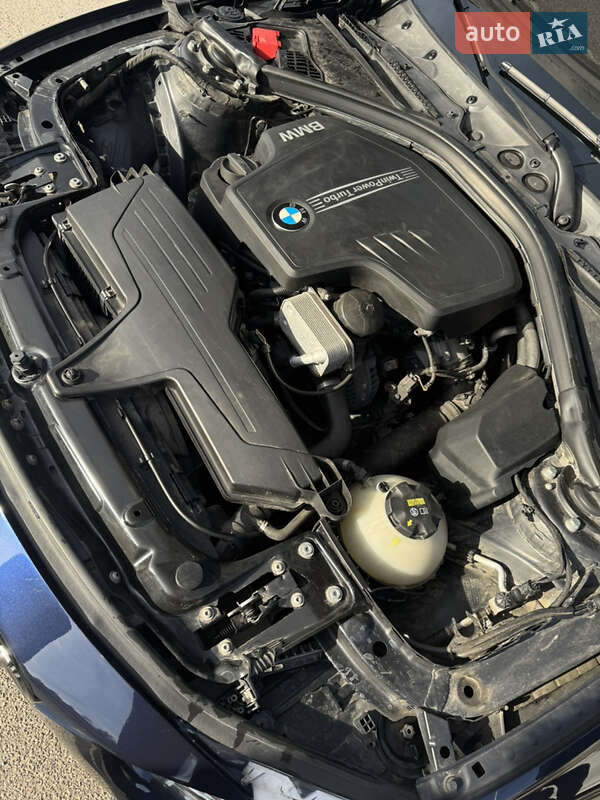 Седан BMW 3 Series 2016 в Києві