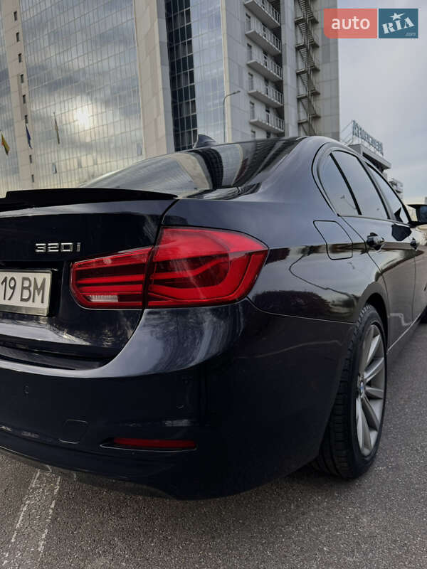 Седан BMW 3 Series 2016 в Києві