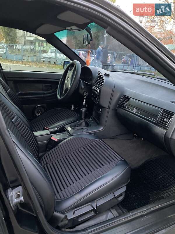 Седан BMW 3 Series 1992 в Одессе фото 14 Седан BMW 3 Series 1992 в Одессе