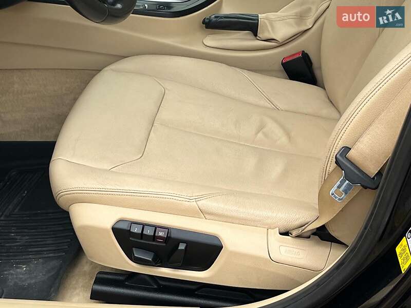 Седан BMW 3 Series 2014 в Києві