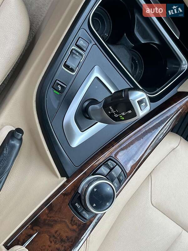 Седан BMW 3 Series 2014 в Києві