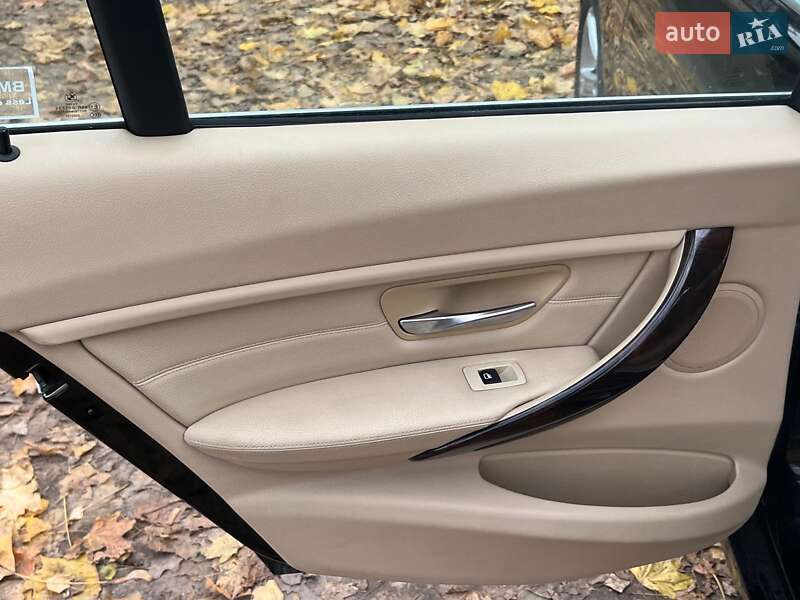 Седан BMW 3 Series 2014 в Києві