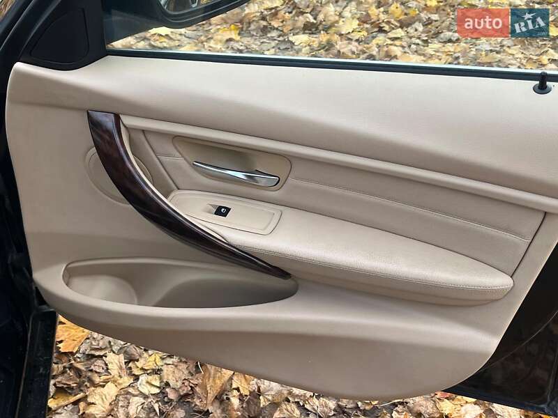 Седан BMW 3 Series 2014 в Києві