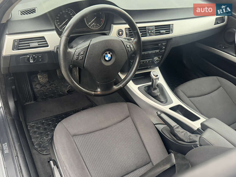 Универсал BMW 3 Series 2009 в Яворове