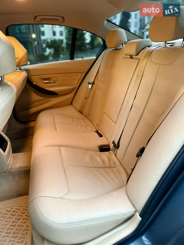 Седан BMW 3 Series 2012 в Києві