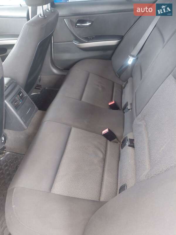 Седан BMW 3 Series 2006 в Кременчуге фото 8 Седан BMW 3 Series 2006 в Кременчуге