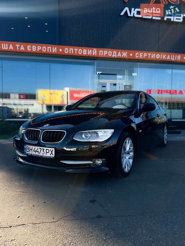 BMW 3 Series 2011