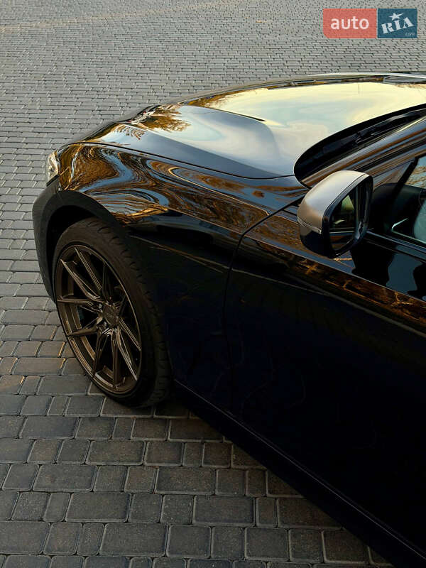 Седан BMW 3 Series 2019 в Одессе