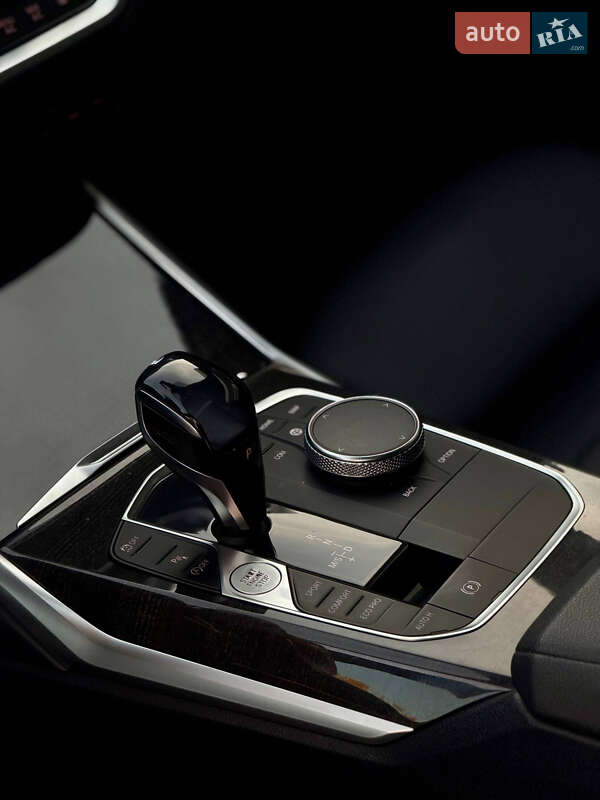 Седан BMW 3 Series 2019 в Одессе