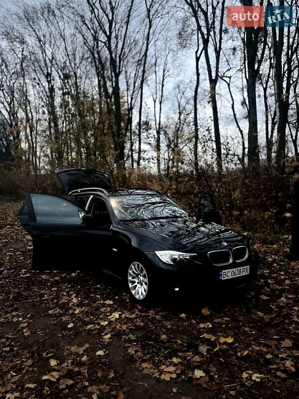 Универсал BMW 3 Series 2009 в Львове