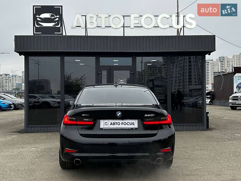 Седан BMW 3 Series 2021 в Киеве