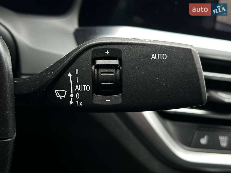 Седан BMW 3 Series 2021 в Киеве