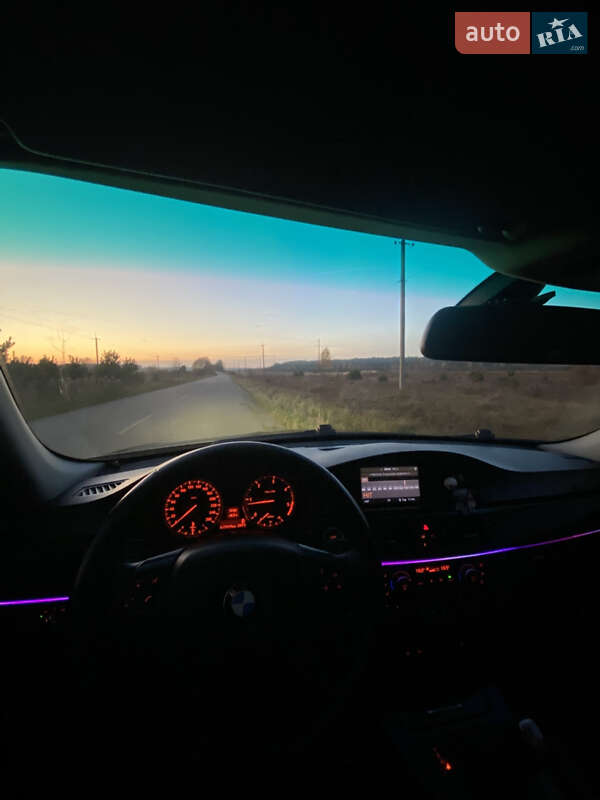 Универсал BMW 3 Series 2009 в Ровно фото 6 Универсал BMW 3 Series 2009 в Ровно