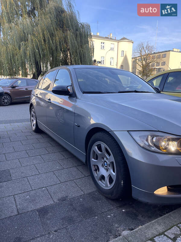 Седан BMW 3 Series 2005 в Каменец-Подольском