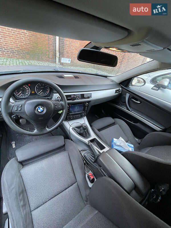 Седан BMW 3 Series 2005 в Каменец-Подольском