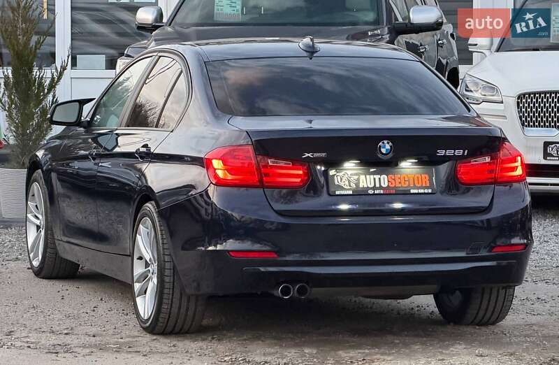Седан BMW 3 Series 2014 в Харькове