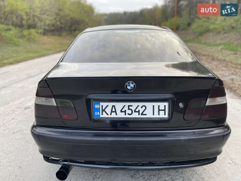 Седан BMW 3 Series 1999 в Градижске