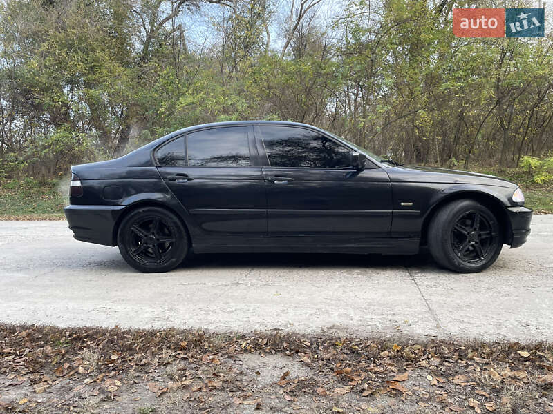 Седан BMW 3 Series 1999 в Градижске