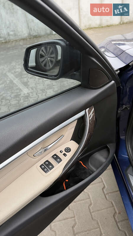 Седан BMW 3 Series 2016 в Житомире