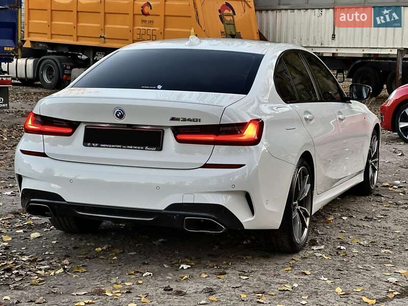 Седан BMW 3 Series 2022 в Одессе