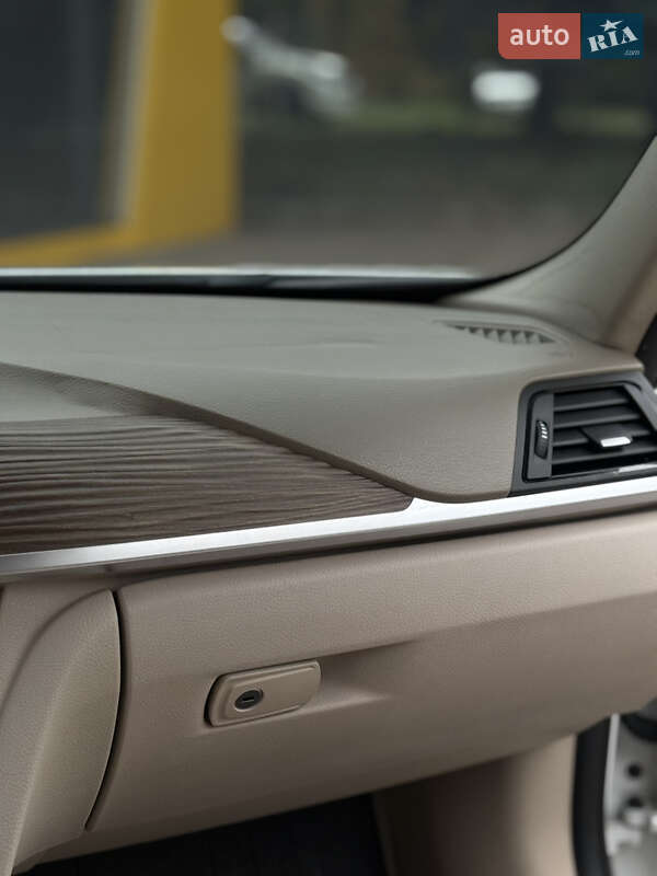 Седан BMW 3 Series 2012 в Киеве