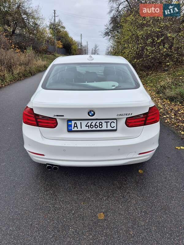 Седан BMW 3 Series 2014 в Сквире