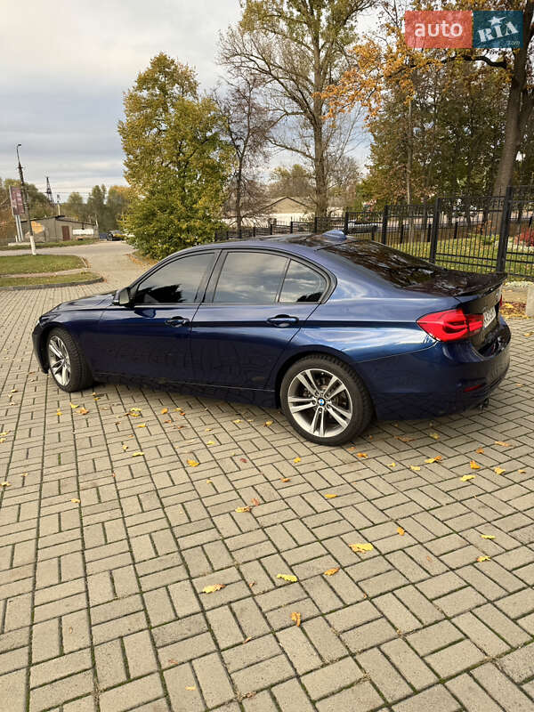 Седан BMW 3 Series 2018 в Киеве