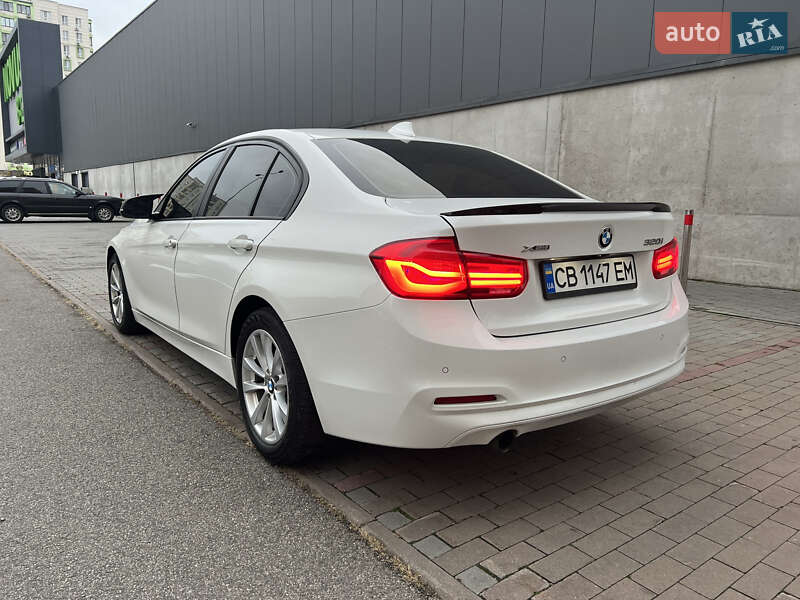 Седан BMW 3 Series 2017 в Вишневом фото 8 Седан BMW 3 Series 2017 в Вишневом