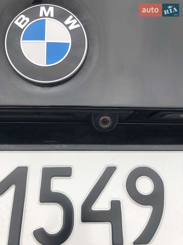 Седан BMW 3 Series 2016 в Киеве