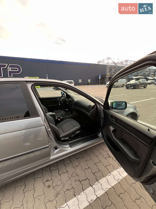 Седан BMW 3 Series 2003 в Ивано-Франковске