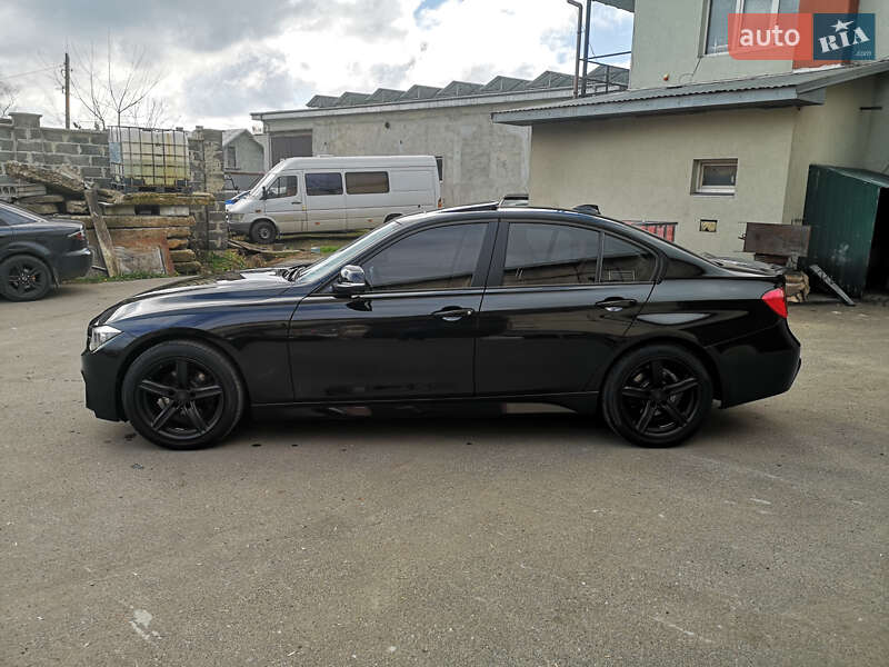 Седан BMW 3 Series 2013 в Калуше