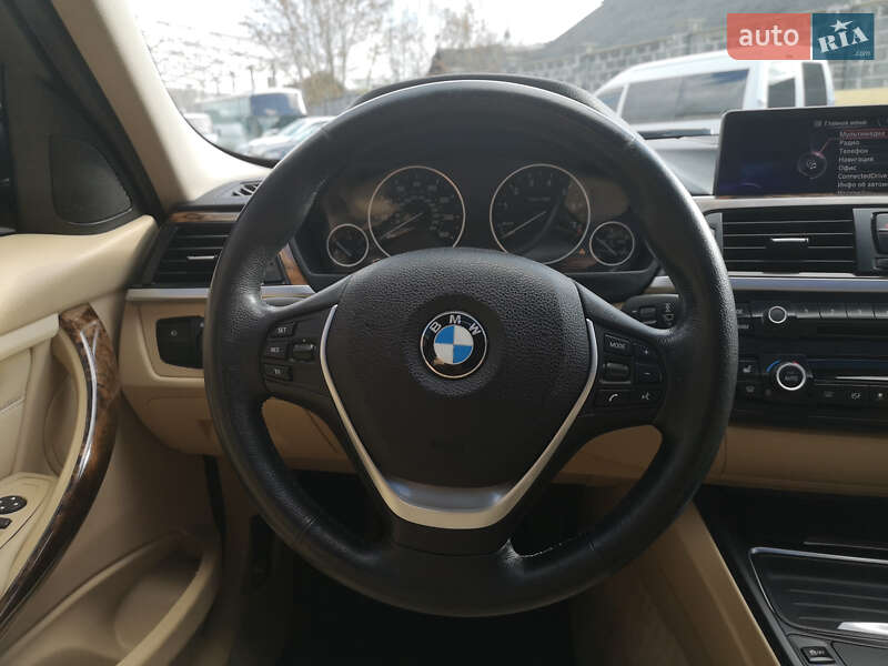 Седан BMW 3 Series 2013 в Калуше